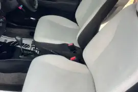 2011 Toyota Vitz