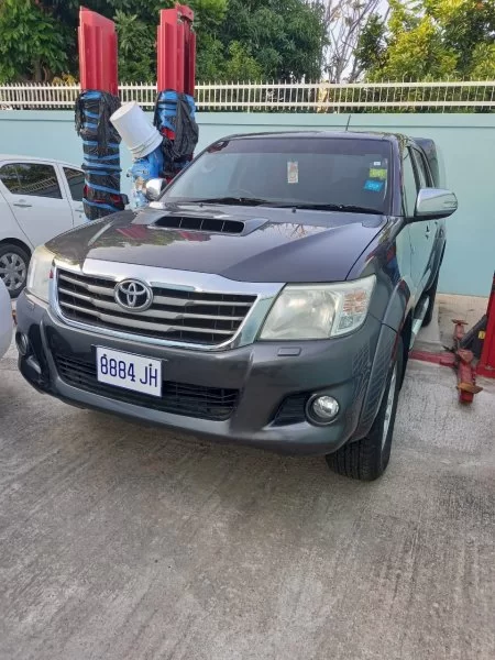 2015 Toyota Hilux