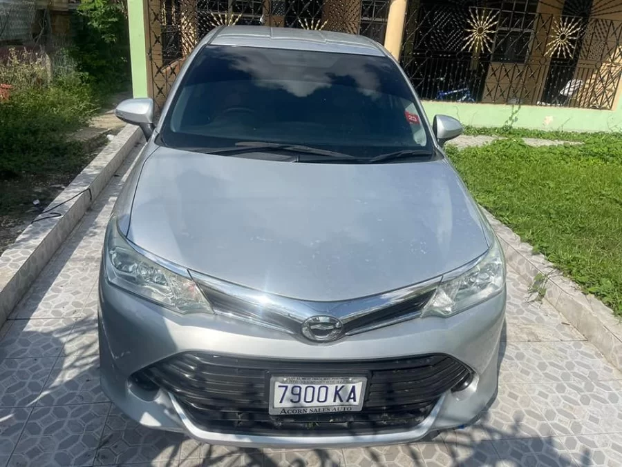 2016 Toyota axio