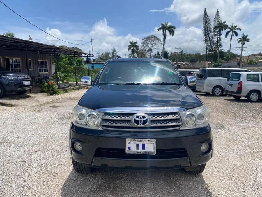 2010 Toyota Fortuner
