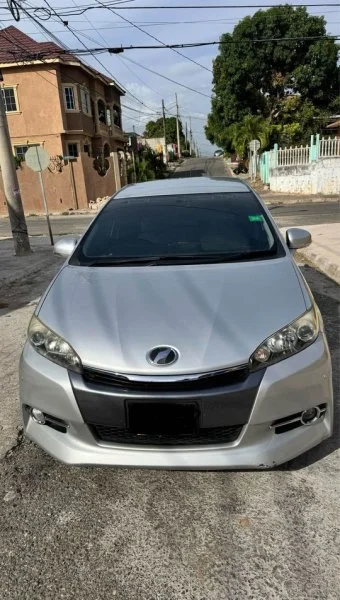 2013 Toyota Wish