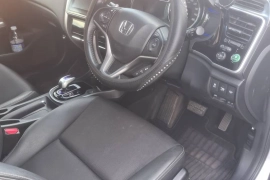 Honda Grace hybrid 2017