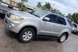 2011 Toyota Fortuner