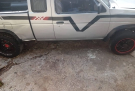 Nissan Pick Van