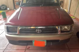 2002 Toyota Hilux