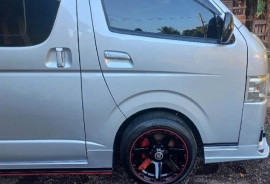 2015 Toyota Hiace Bus