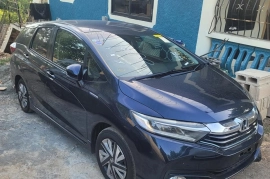 2016 honda fit shuttle