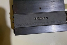 Kenwood 600w bass power
