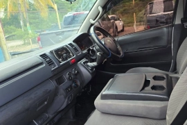 2015 Toyota Hiace Bus