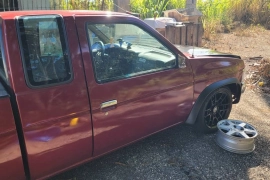 1990 Nisaan Pick Up
