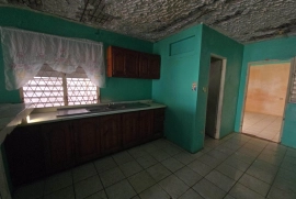 2 Beds 2 Baths - House