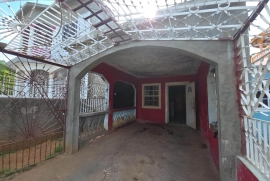 2 Beds 2 Baths - House