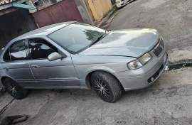 2004 Nissan b15