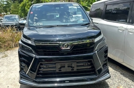 2019 Newly Imported Toyota Voxy ZS