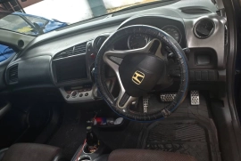 2010 Honda Stream RST 5 Seater