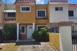 Fully Furnished. 2 Bedrooms, 2.5 Bathrooms Townhouse
