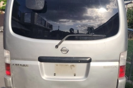 2004 Nissan Caravan bus scrapping