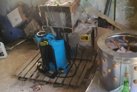 Chicken defeathering machine