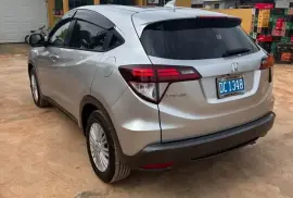 2015 HONDA VEZEL