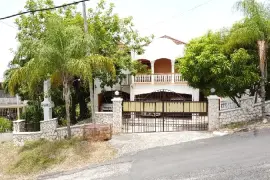 12 Bedrooms, 8.5 Bathrooms Spanning 3 Levels & 6 Units