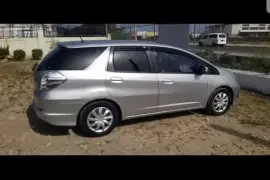Honda Fit Shuttle 2012