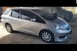 Honda Fit Shuttle 2012