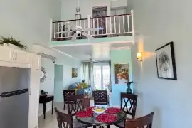 3 Bedrooms, 2 Bathrooms Apartment
