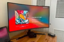 Samsung 32” Curved Monitor 🖥️