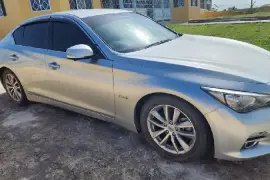 Nissan Skyline Hybrid 3.5 Litre High Spec 2017