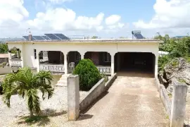 8 Bedrooms 5 bathrooms Home