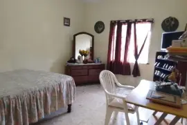8 Bedrooms 5 bathrooms Home