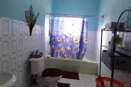 8 Bedrooms 5 bathrooms Home