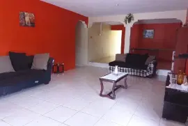 8 Bedrooms 5 bathrooms Home