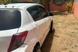 Toyota Vitz 2012