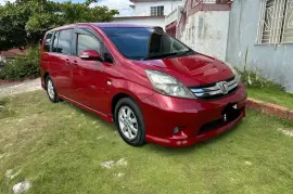 2014 Toyota Isis