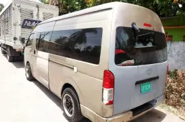 2009 Toyota Hiace