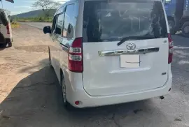 2013 Toyota Noah
