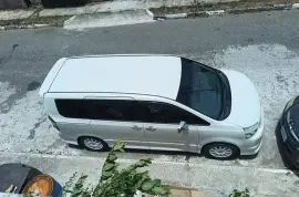 Toyota Voxy 2010