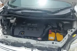 Toyota Voxy 2010