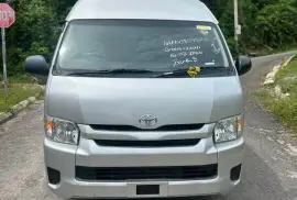 2018 Toyota Hiace Commuter
