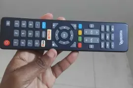 4O INCH BLUESONIC BRAND SMART TV + REMOTE