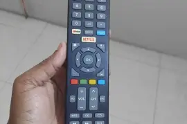 4O INCH BLUESONIC BRAND SMART TV + REMOTE