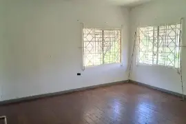 6 Bedrooms, 4 Bathrooms Home