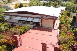 6 Bedrooms, 4 Bathrooms Home