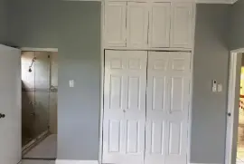 2 Bedrooms, 2 Bathrooms Apartment