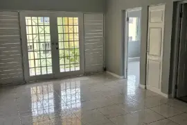 2 Bedrooms, 2 Bathrooms Apartment