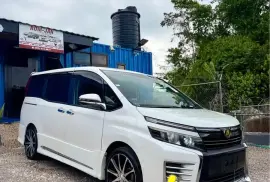 2014 Toyota Voxy