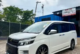 2014 Toyota Voxy