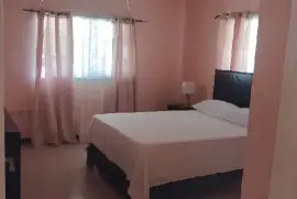 Spacious 2BR detached house