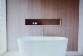 Free Standing New Bathtub Wyndam Collection